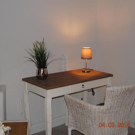 Schoene Ferienwohnung Zentral Gelegen 基尔 外观 照片